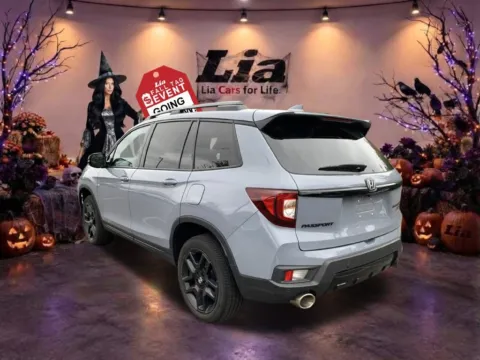 More photos of 2024 Honda Passport Black Edition at Lia Honda Northampton, MA