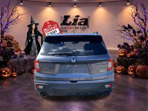 More photos of 2019 Honda Passport Touring at Lia Honda Northampton, MA