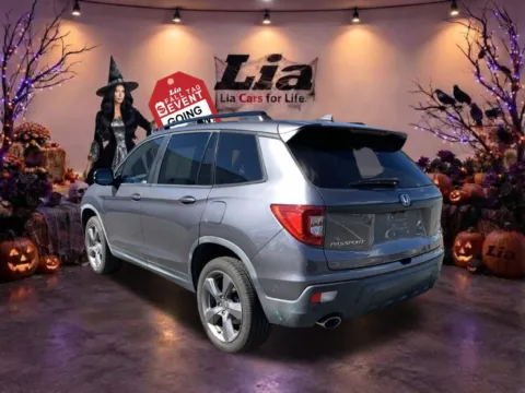 More photos of 2019 Honda Passport Touring at Lia Honda Northampton, MA