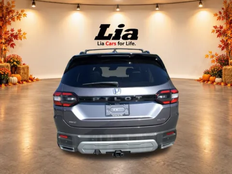 More photos of 2023 Honda Pilot Elite at Lia Honda Northampton, MA