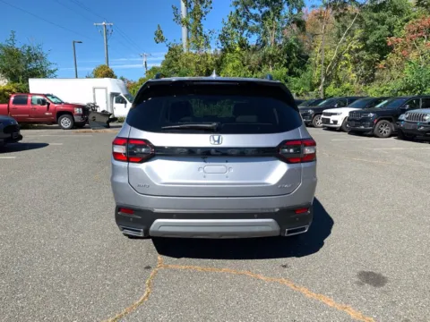 More photos of 2023 Honda Pilot Elite at Lia Honda Northampton, MA