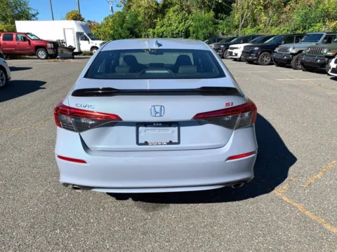 More photos of 2024 Honda Civic Si at Lia Honda Northampton, MA
