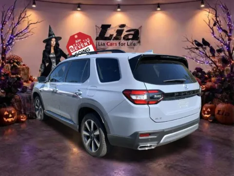 More photos of 2025 Honda Pilot Touring at Lia Honda Northampton, MA