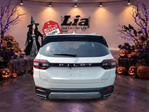 More photos of 2026 Honda Pilot Elite at Lia Honda Northampton, MA