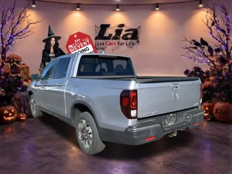 More photos of 2019 Honda Ridgeline RTL-T at Lia Honda Northampton, MA