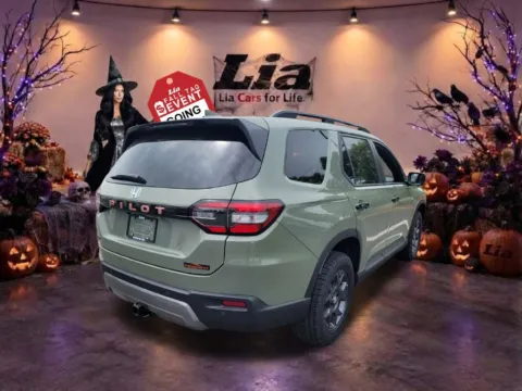 Another view of 2026 Honda Pilot TrailSport for sale in Northampton, MA at Lia Honda Northampton