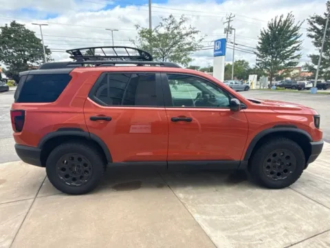 Photos of 2026 Honda Passport TrailSport Blackout for sale in Buffalo, NY at Lia Honda Williamsville
