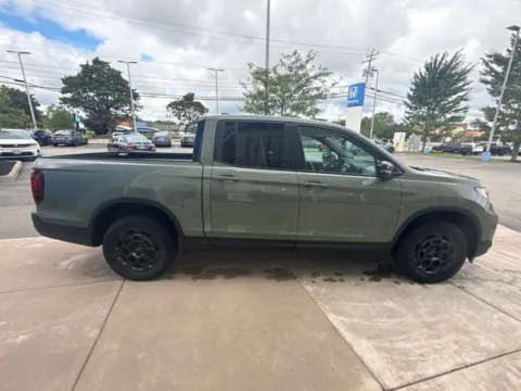 Photos of 2026 Honda Ridgeline TrailSport+ for sale in Buffalo, NY at Lia Honda Williamsville