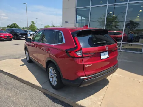 More photos of 2024 Honda CR-V EX at Lia Honda Williamsville, NY