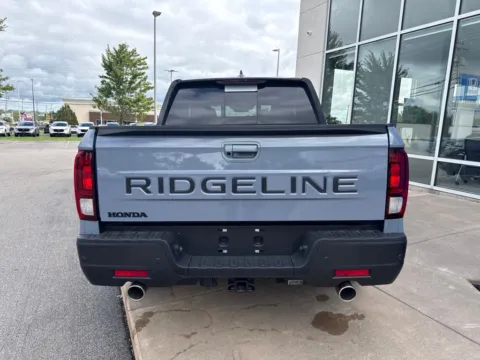 More photos of 2026 Honda Ridgeline Black Edition at Lia Honda Williamsville, NY