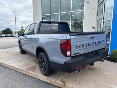 More photos of 2026 Honda Ridgeline Black Edition at Lia Honda Williamsville, NY