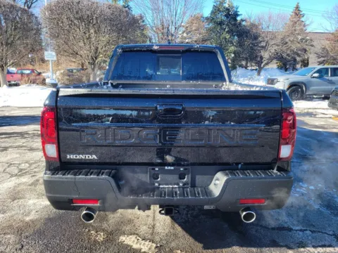More photos of 2026 Honda Ridgeline RTL at Lia Honda Williamsville, NY