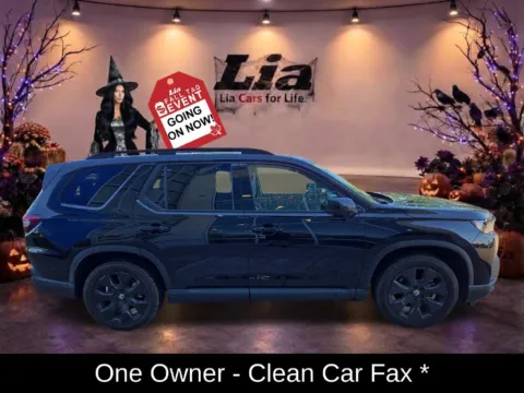 Photos of 2026 Honda Pilot Black Edition for sale in Buffalo, NY at Lia Honda Williamsville