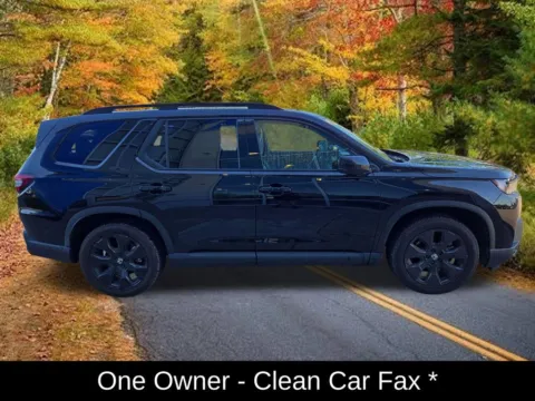 Photos of 2026 Honda Pilot Black Edition for sale in Buffalo, NY at Lia Honda Williamsville