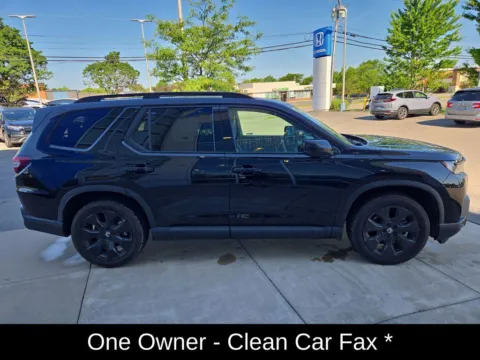 Photos of 2026 Honda Pilot Black Edition for sale in Buffalo, NY at Lia Honda Williamsville