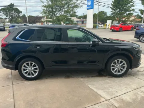 Photos of 2024 Honda CR-V EX for sale in Buffalo, NY at Lia Honda Williamsville