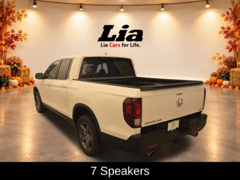 More photos of 2023 Honda Ridgeline RTL at Lia Honda Williamsville, NY