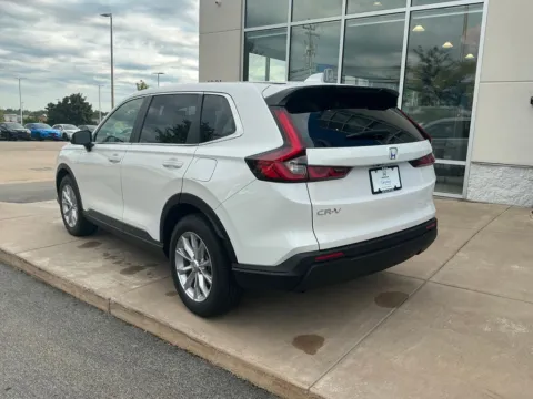 More photos of 2024 Honda CR-V EX-L at Lia Honda Williamsville, NY
