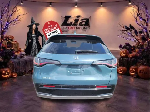 More photos of 2027 Honda HR-V EX-L at Lia Honda Williamsville, NY
