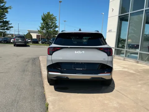 More photos of 2026 Kia Sportage Hybrid SX-Prestige at Lia Honda Williamsville, NY