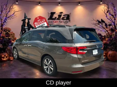 More photos of 2022 Honda Odyssey Touring at Lia Honda Williamsville, NY