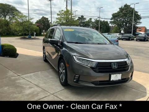 Photos of 2022 Honda Odyssey Touring for sale in Buffalo, NY at Lia Honda Williamsville