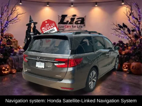 Another view of 2022 Honda Odyssey Touring for sale in Buffalo, NY at Lia Honda Williamsville