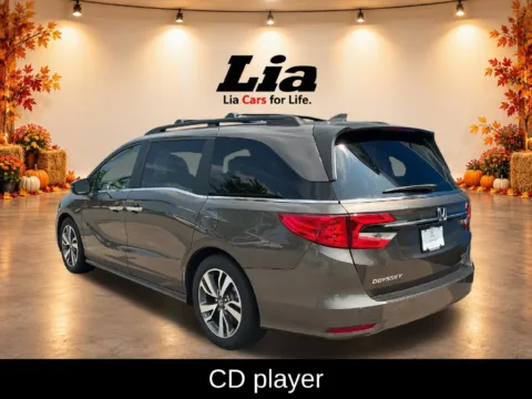 More photos of 2022 Honda Odyssey Touring at Lia Honda Williamsville, NY