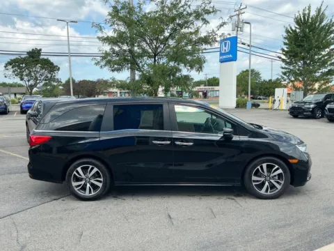 Photos of 2022 Honda Odyssey Touring for sale in Buffalo, NY at Lia Honda Williamsville