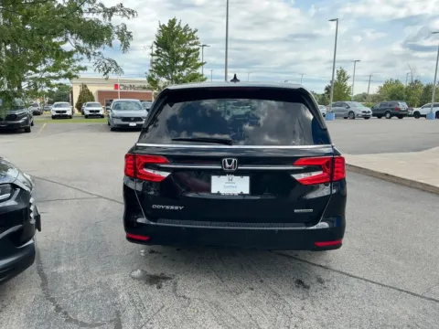 More photos of 2022 Honda Odyssey Touring at Lia Honda Williamsville, NY