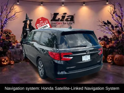 More photos of 2022 Honda Odyssey Touring at Lia Honda Williamsville, NY