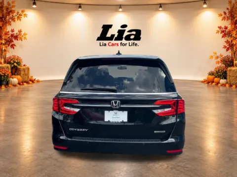 More photos of 2022 Honda Odyssey Touring at Lia Honda Williamsville, NY