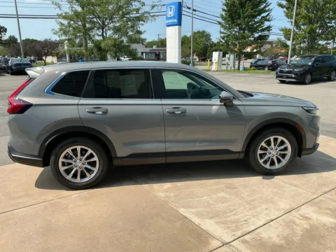Photos of 2024 Honda CR-V EX-L for sale in Buffalo, NY at Lia Honda Williamsville