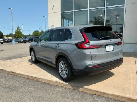 More photos of 2024 Honda CR-V EX-L at Lia Honda Williamsville, NY