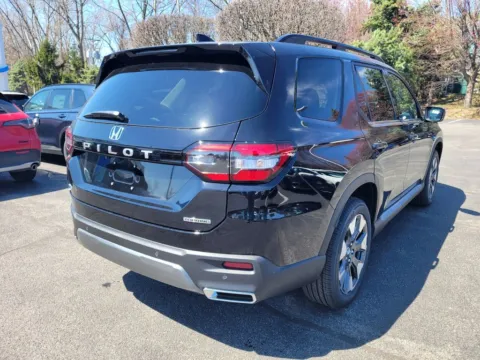 Another view of 2026 Honda Pilot Touring for sale in Buffalo, NY at Lia Honda Williamsville
