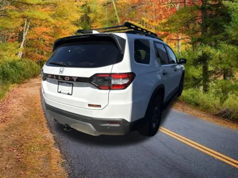 Another view of 2026 Honda Pilot TrailSport for sale in Buffalo, NY at Lia Honda Williamsville