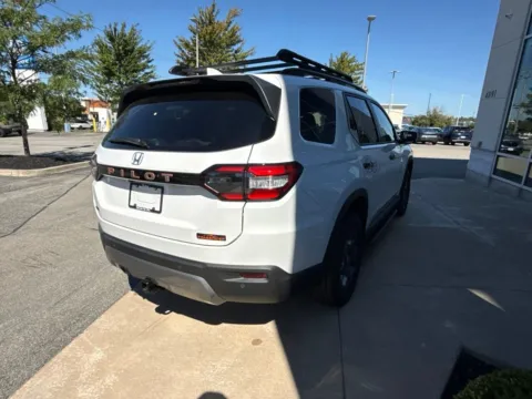 Another view of 2026 Honda Pilot TrailSport for sale in Buffalo, NY at Lia Honda Williamsville