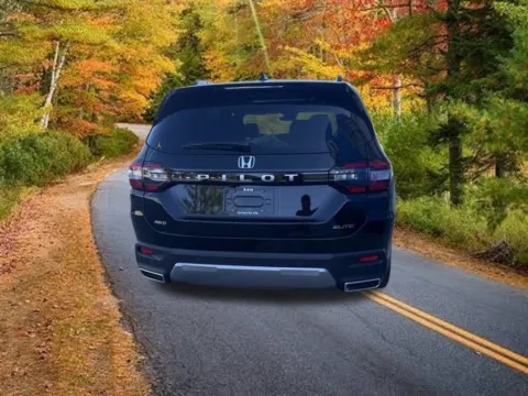 More photos of 2026 Honda Pilot Elite at Lia Honda Williamsville, NY