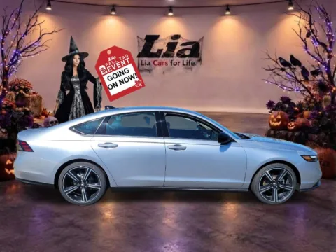 Photos of 2026 Honda Accord SE for sale in Buffalo, NY at Lia Honda Williamsville