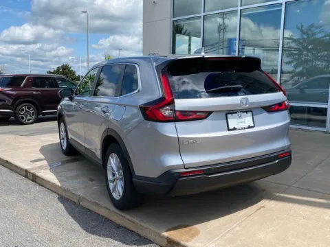 More photos of 2024 Honda CR-V EX-L at Lia Honda Williamsville, NY