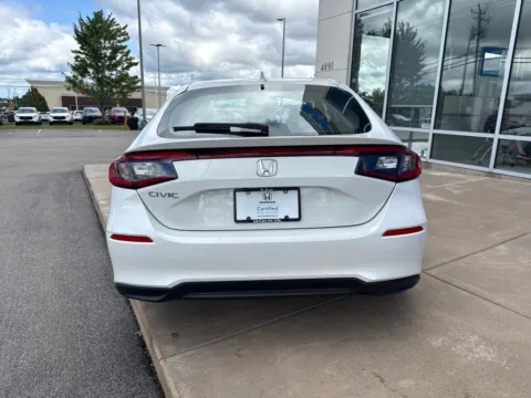 More photos of 2024 Honda Civic EX-L at Lia Honda Williamsville, NY