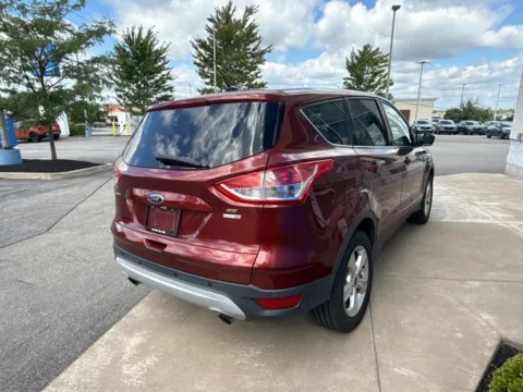 More photos of 2016 Ford Escape SE at Lia Honda Williamsville, NY