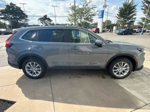 Photos of 2026 Honda CR-V EX for sale in Buffalo, NY at Lia Honda Williamsville
