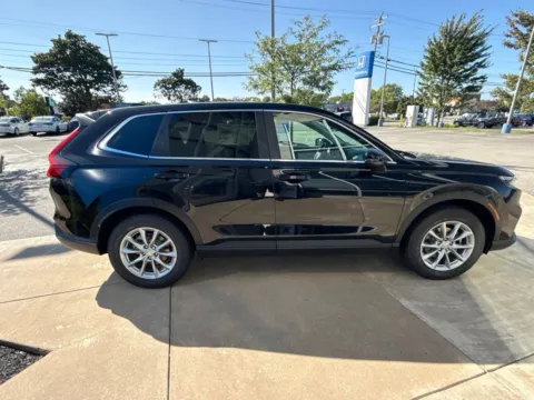 Photos of 2027 Honda CR-V EX for sale in Buffalo, NY at Lia Honda Williamsville
