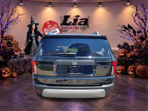More photos of 2026 Honda Passport RTL at Lia Honda Williamsville, NY