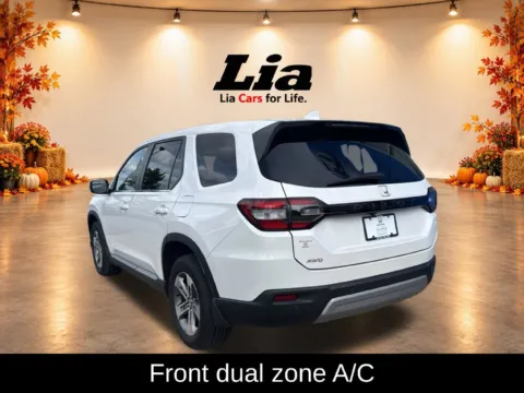 More photos of 2024 Honda Pilot EX-L at Lia Honda Williamsville, NY