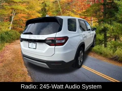 Another view of 2024 Honda Pilot EX-L for sale in Buffalo, NY at Lia Honda Williamsville