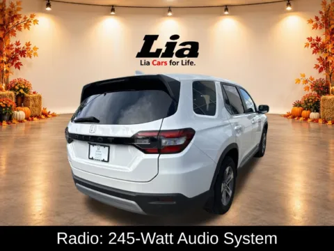 Another view of 2024 Honda Pilot EX-L for sale in Buffalo, NY at Lia Honda Williamsville
