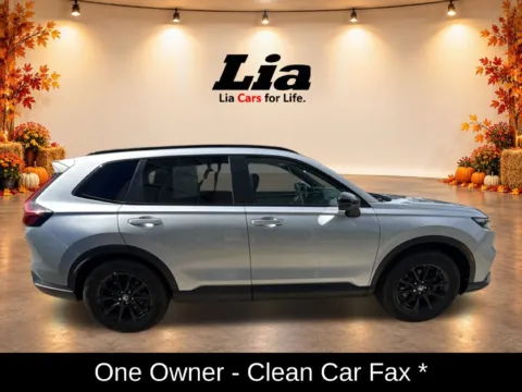 Photos of 2026 Honda CR-V Hybrid Sport-L for sale in Buffalo, NY at Lia Honda Williamsville