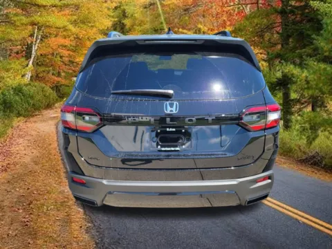 More photos of 2026 Honda Pilot Sport at Lia Honda Williamsville, NY